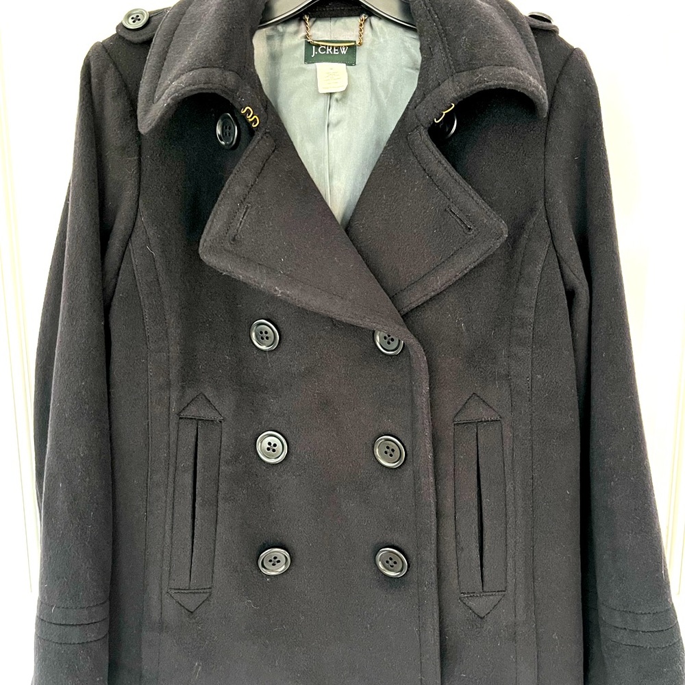 J Crew women’s wool Peacoat. Size M. Black.